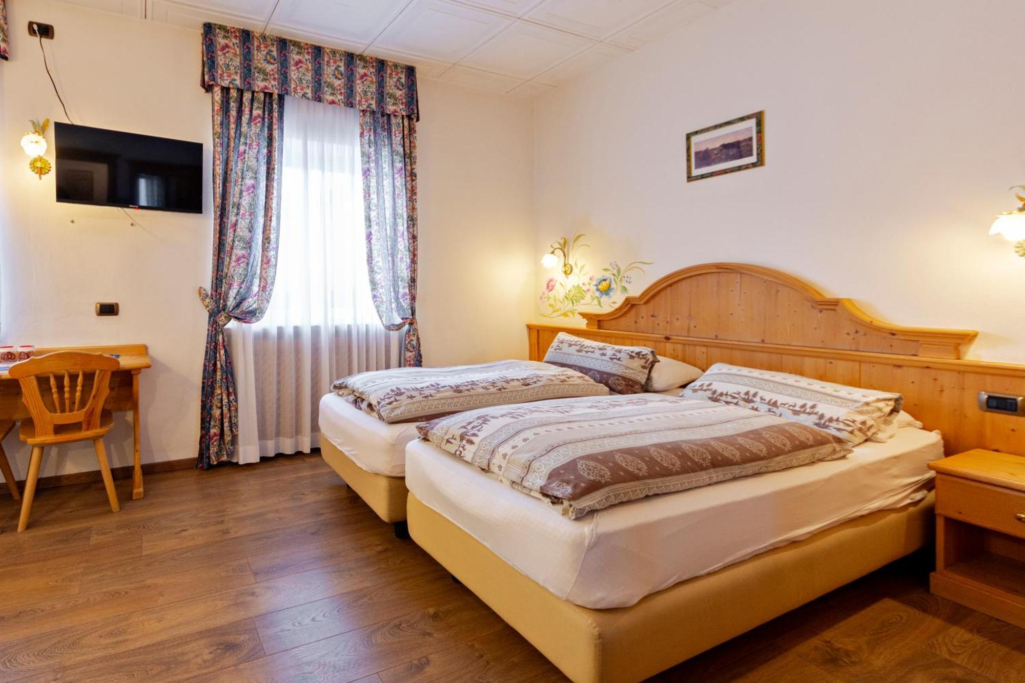 Monza Dolomites Hotel Moena Exterior photo