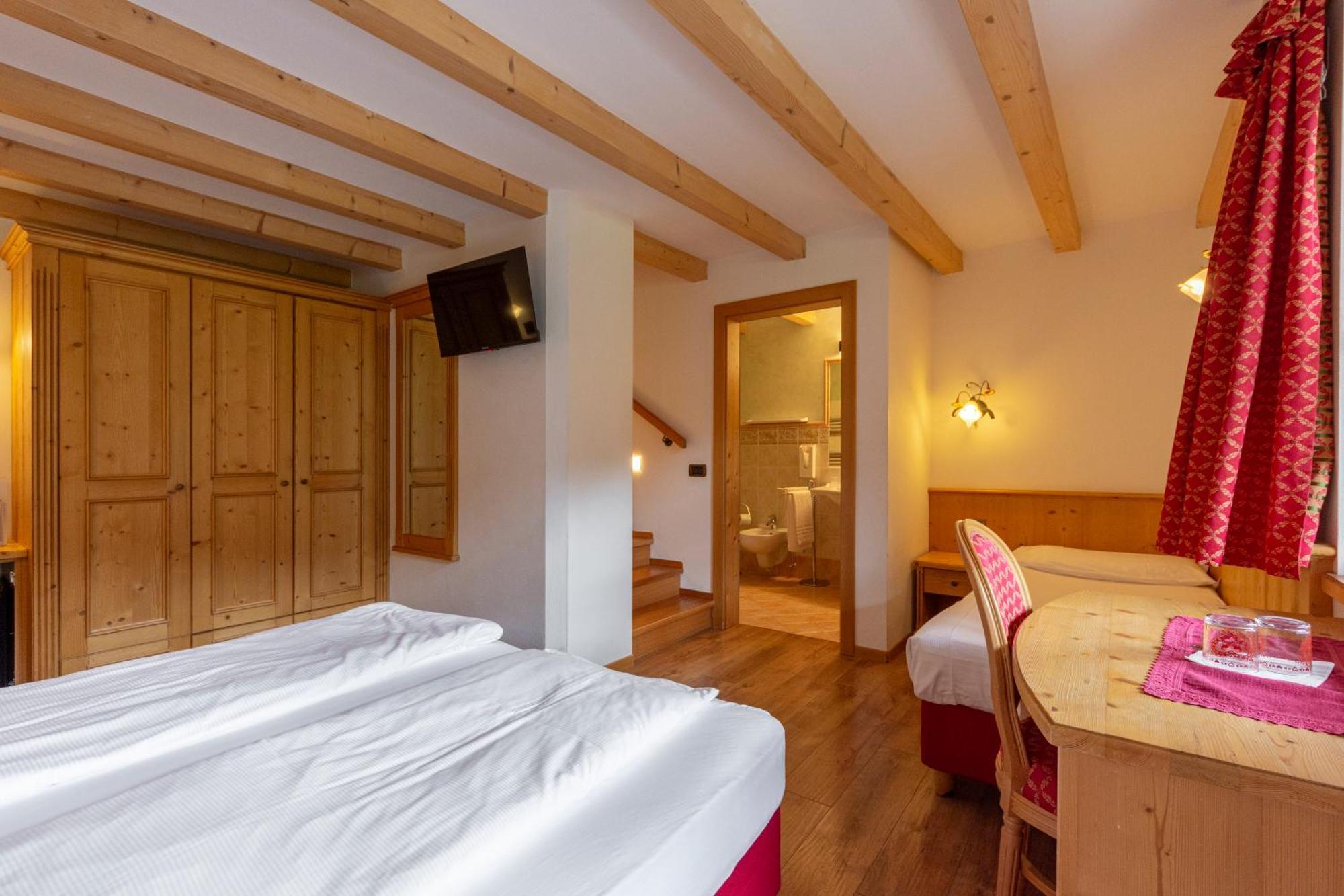 Monza Dolomites Hotel Moena Exterior photo